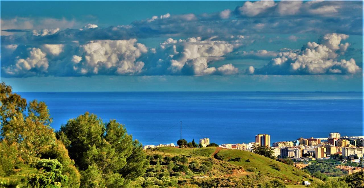 Holiday Villa In 10 Min From Fuengirola Beach With Sea Views Pool Bbq Parking Wifi Aircon Big Garden Mijas Exteriör bild